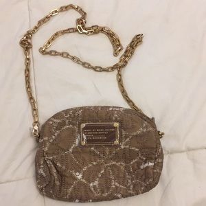 Crossbody purse
